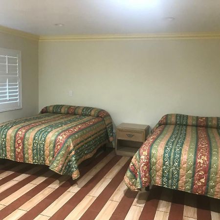 All 8 Motel Long Beach Bagian luar foto