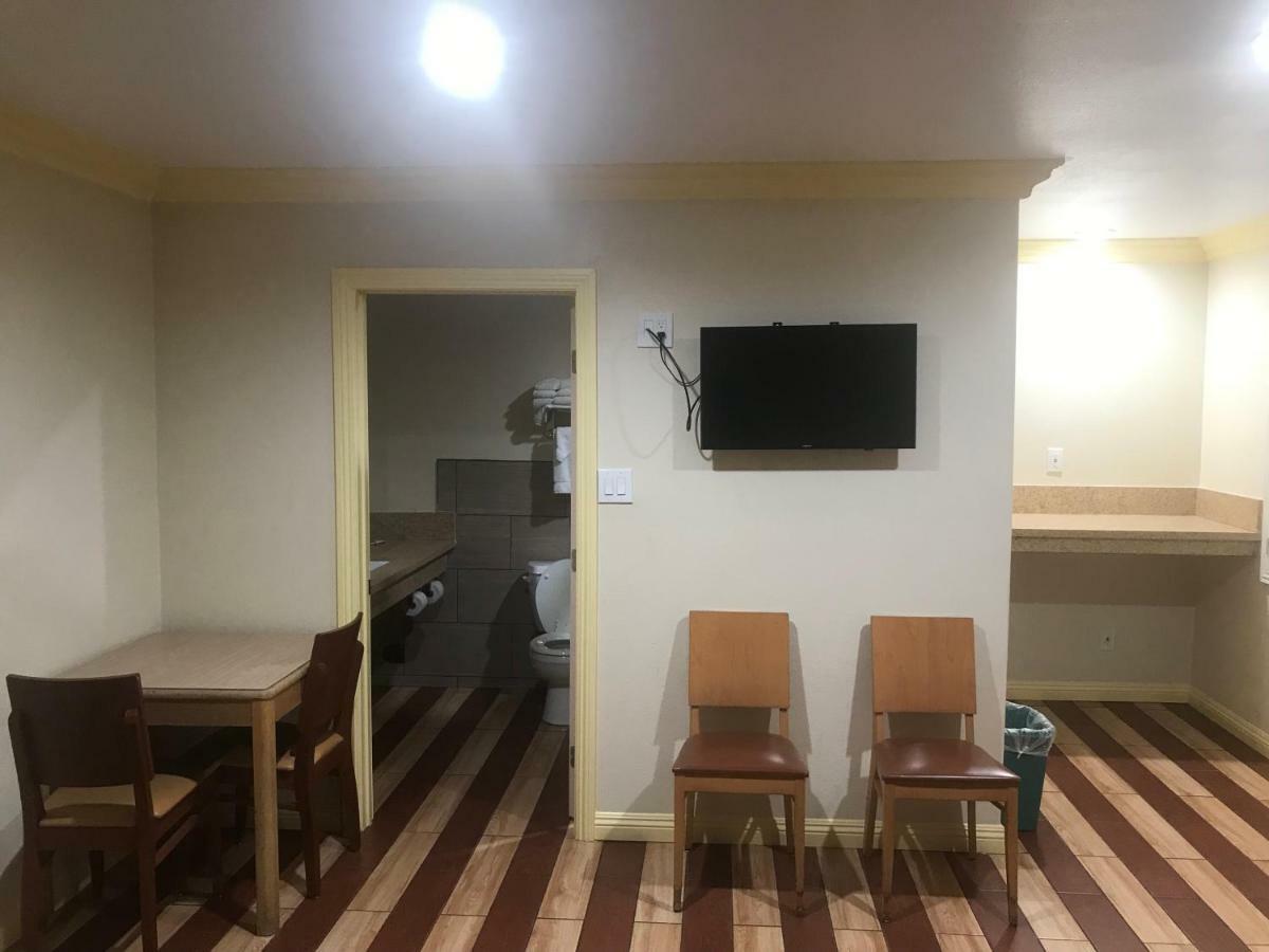 All 8 Motel Long Beach Bagian luar foto